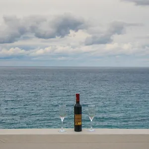 https://heraklion-old-port-apartments.rethymnohotels.net