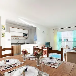 https://apto-tranquilo-para-suas-ferias-em-florianopolis.santa-catarina-brasil.com