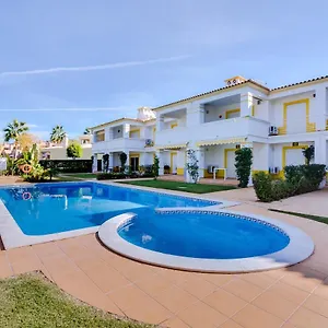 https://isis-2-bedrooms-in-vilamoura.hotelaalgarve.com