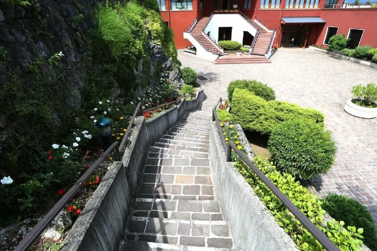 Appartamenti Lago Di Como Valbrona Itália